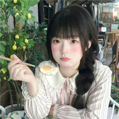 捷运上的女孩